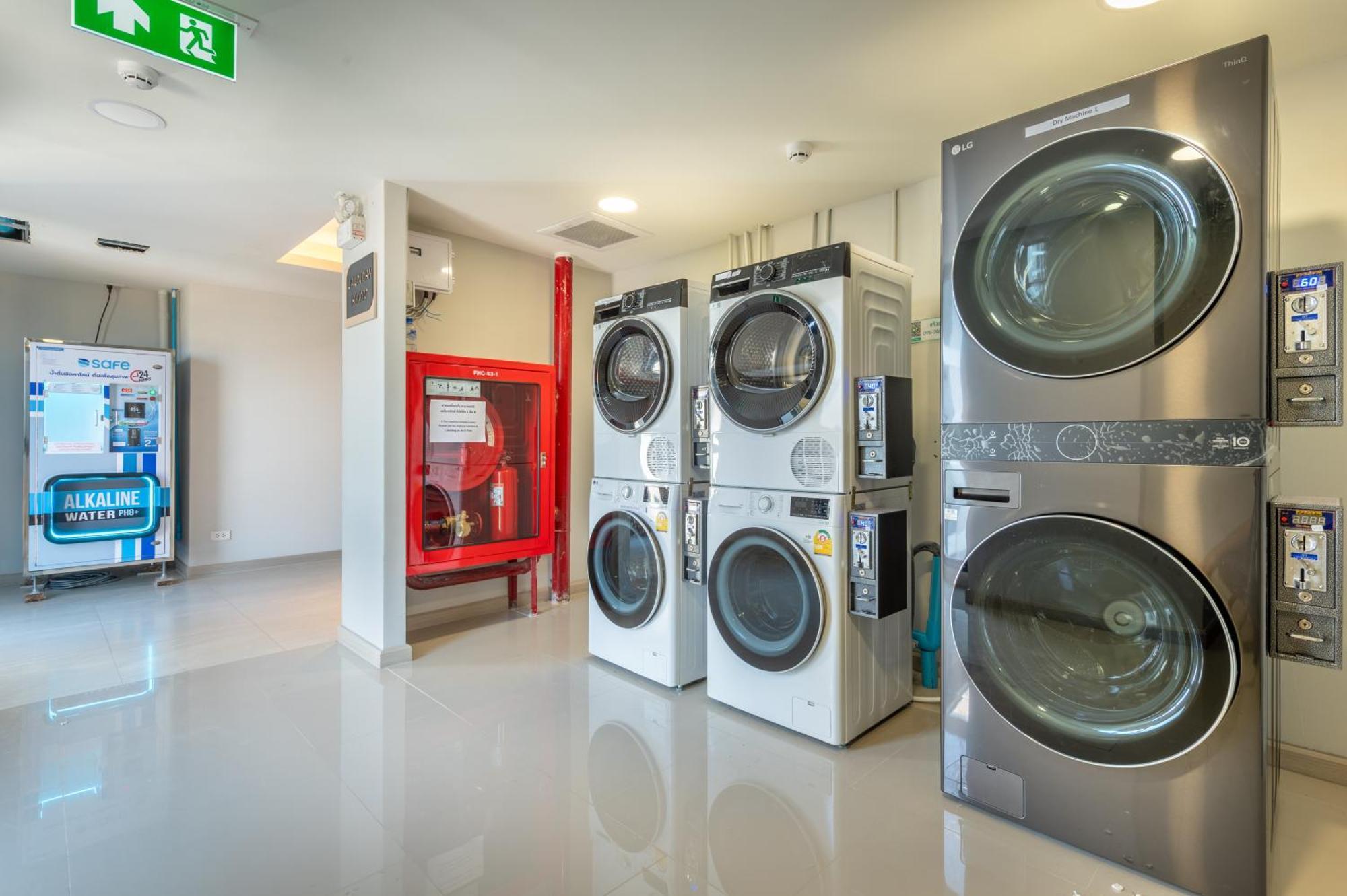 Salaya One Hotel & Service Apartment 외부 사진