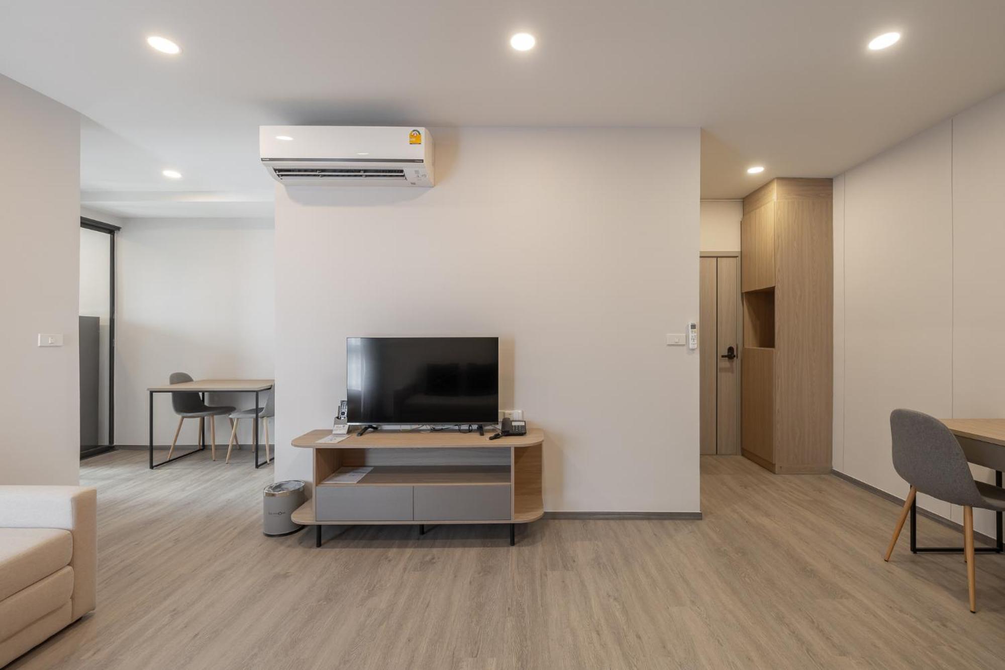 Salaya One Hotel & Service Apartment 외부 사진