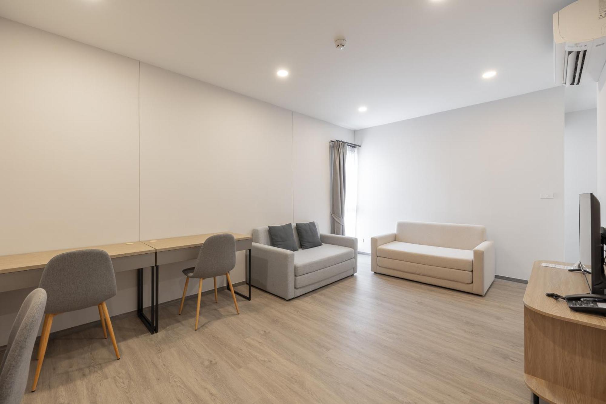 Salaya One Hotel & Service Apartment 외부 사진