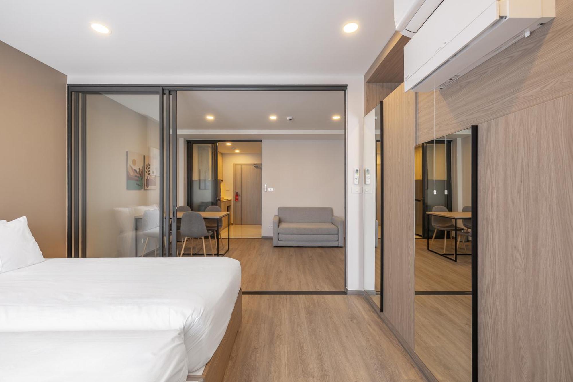 Salaya One Hotel & Service Apartment 외부 사진